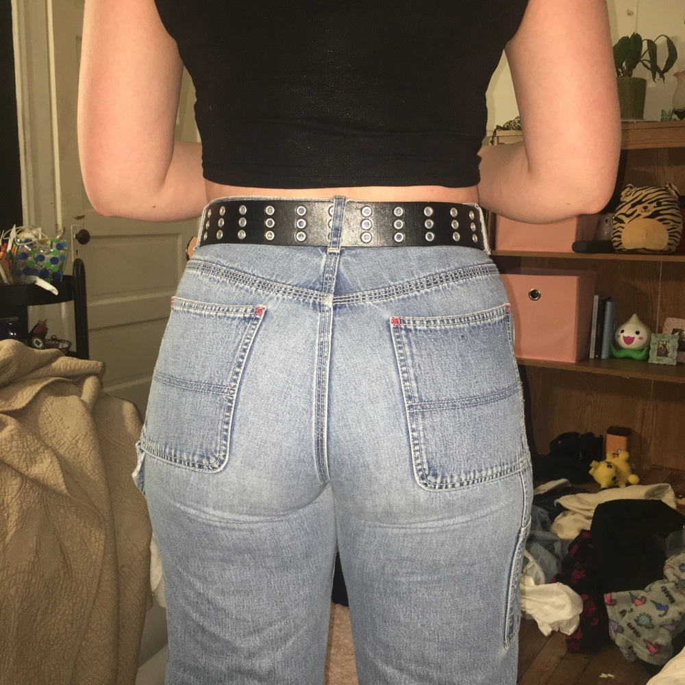 Super cute trendy belt!